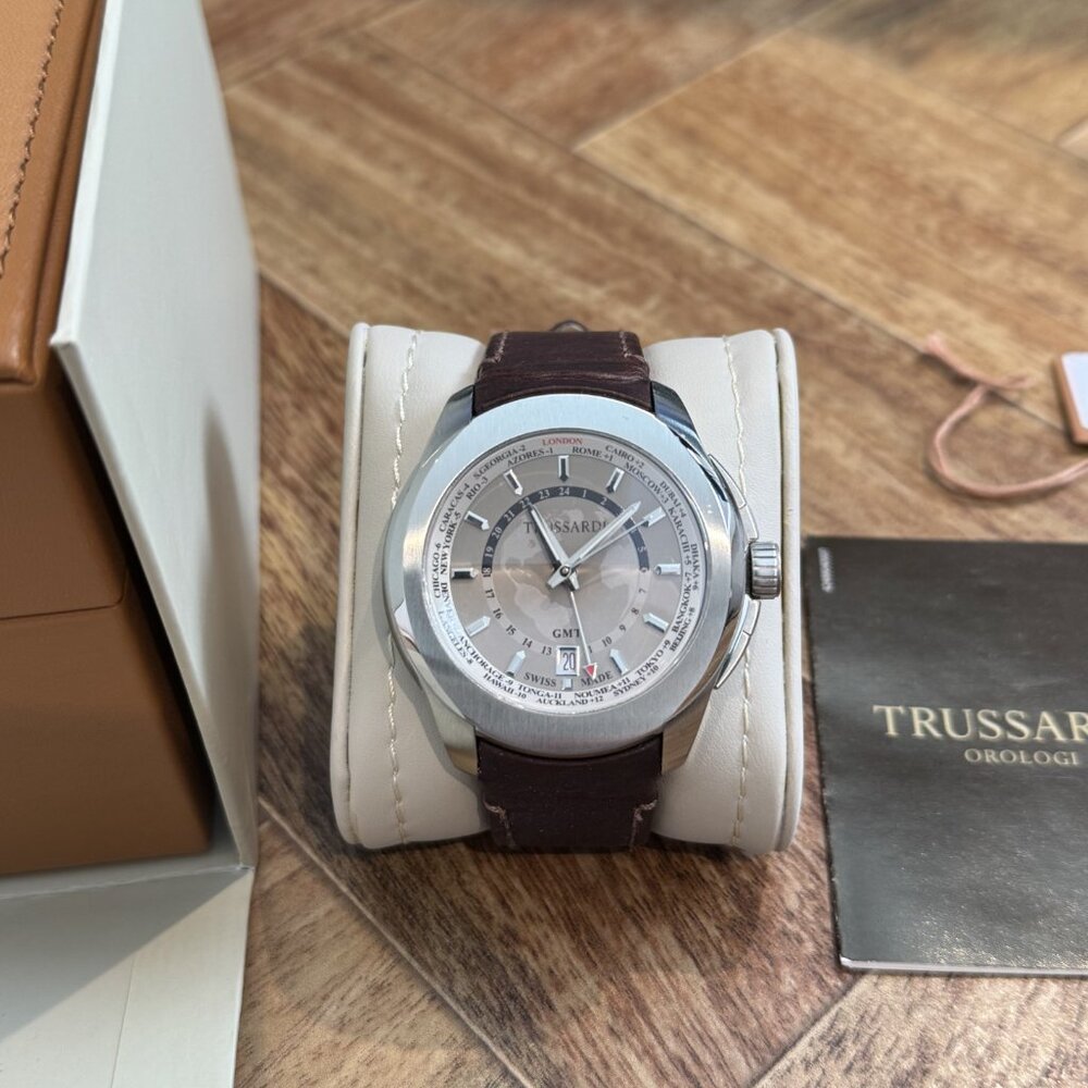 TRUSSARDI OROLOGI T01 GMT 3H BROWN DIAL BROWN STRAP R2451100001 DATE WATCH - Picture 8 of 10